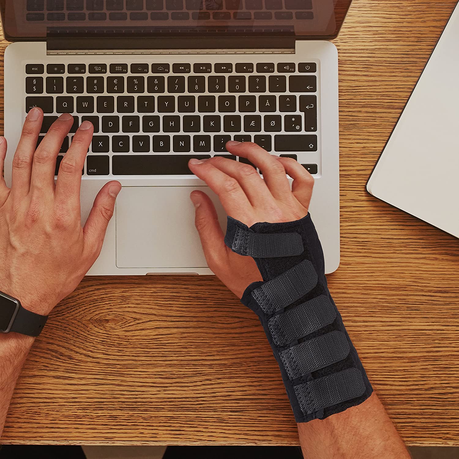 Actesso Stomatex Wrist Support Splint Relief For Carpal Tunnel