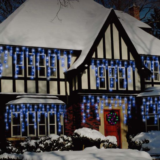 Christmas Workshop 78620 240 Icicle LED Outdoor Christmas Lights | 5.6 Metres | Blue & White Colour | Indoor & Outdoor Fairy Lights | Weddings & Gardens | 8 Functions | Mains Powered - Image 4