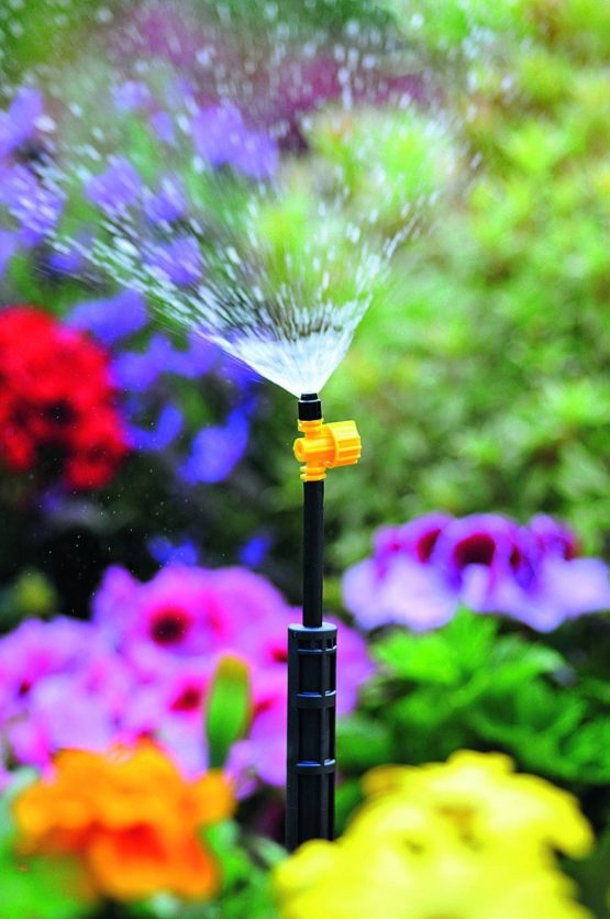 Hozelock 4/13 mm 90 Degree Adjustable Micro Jet (Pack of 3) - Image 2
