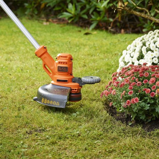 BLACK + DECKER BESTA530-GB BESTA530 Corded Strimmer, 550 W, 240 V, 30 cm - Image 4