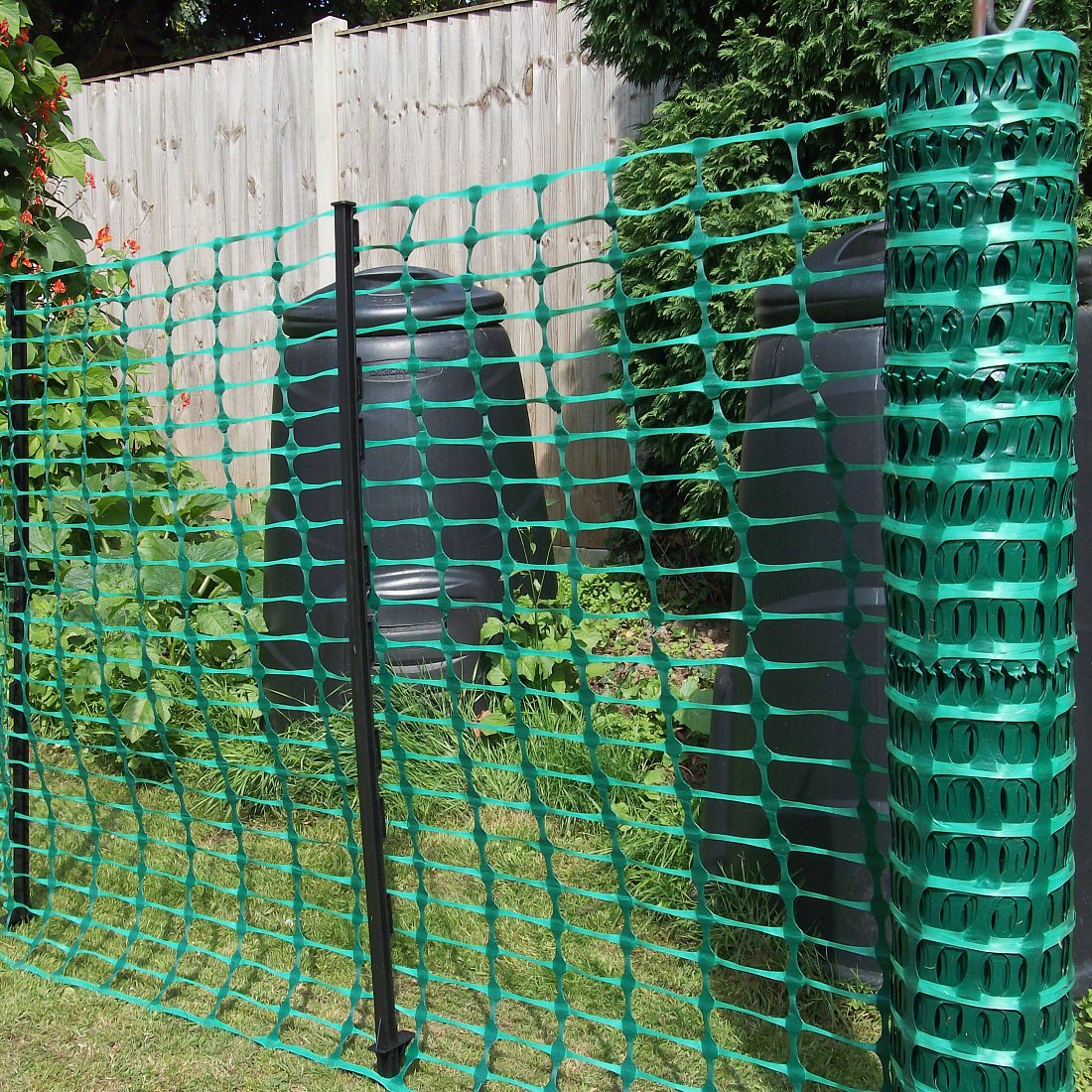 True Products B1001F Green Plastic Mesh Barrier Safety Fence Netting