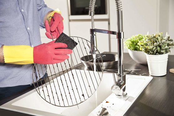 Vileda 681 of Home Tough Rubber Gloves – Ideal for Rough Work That Requires Added Protection - Image 3