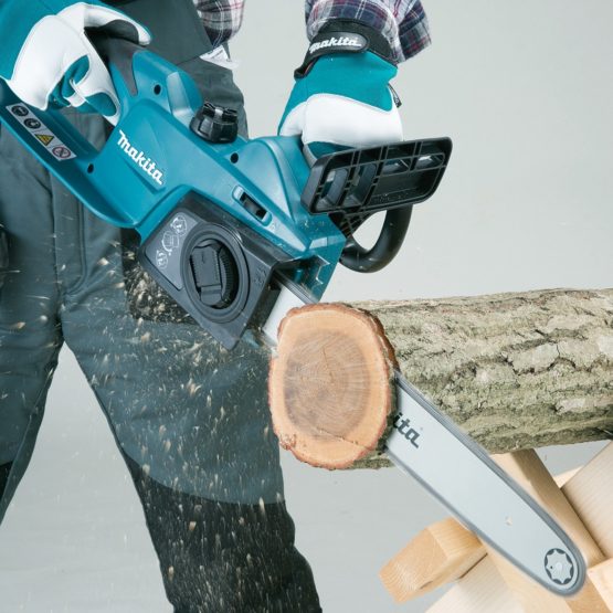 Makita UC4041A/2 240V 40cm Electric Chainsaw - Image 2