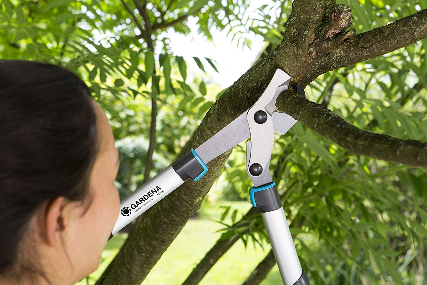 Gardena EnergyCut 600 B Pruning Lopper: The pruning lopper with integrated gearing for challenging cutting tasks using the bypass principle - Image 3