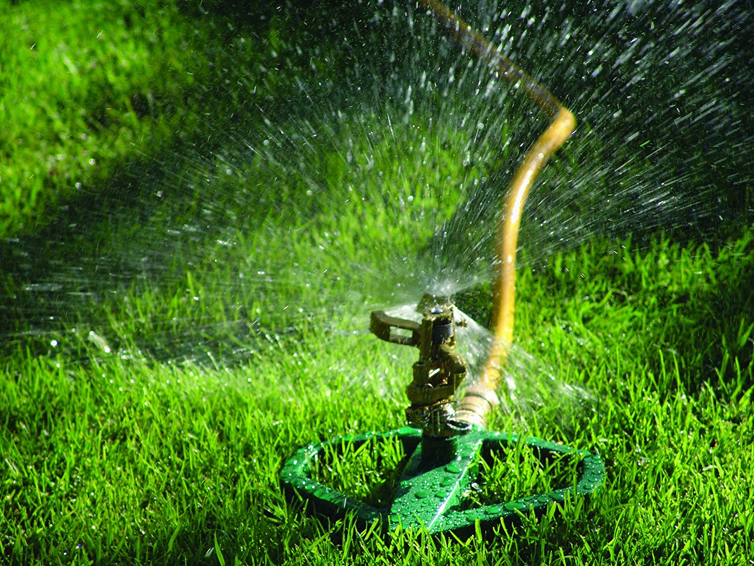 Greenkey Metal Base Pulsating Water Sprinkler for Grass Lawns, Gardens, Shrubs and Plants - Brass Fittings - Image 2