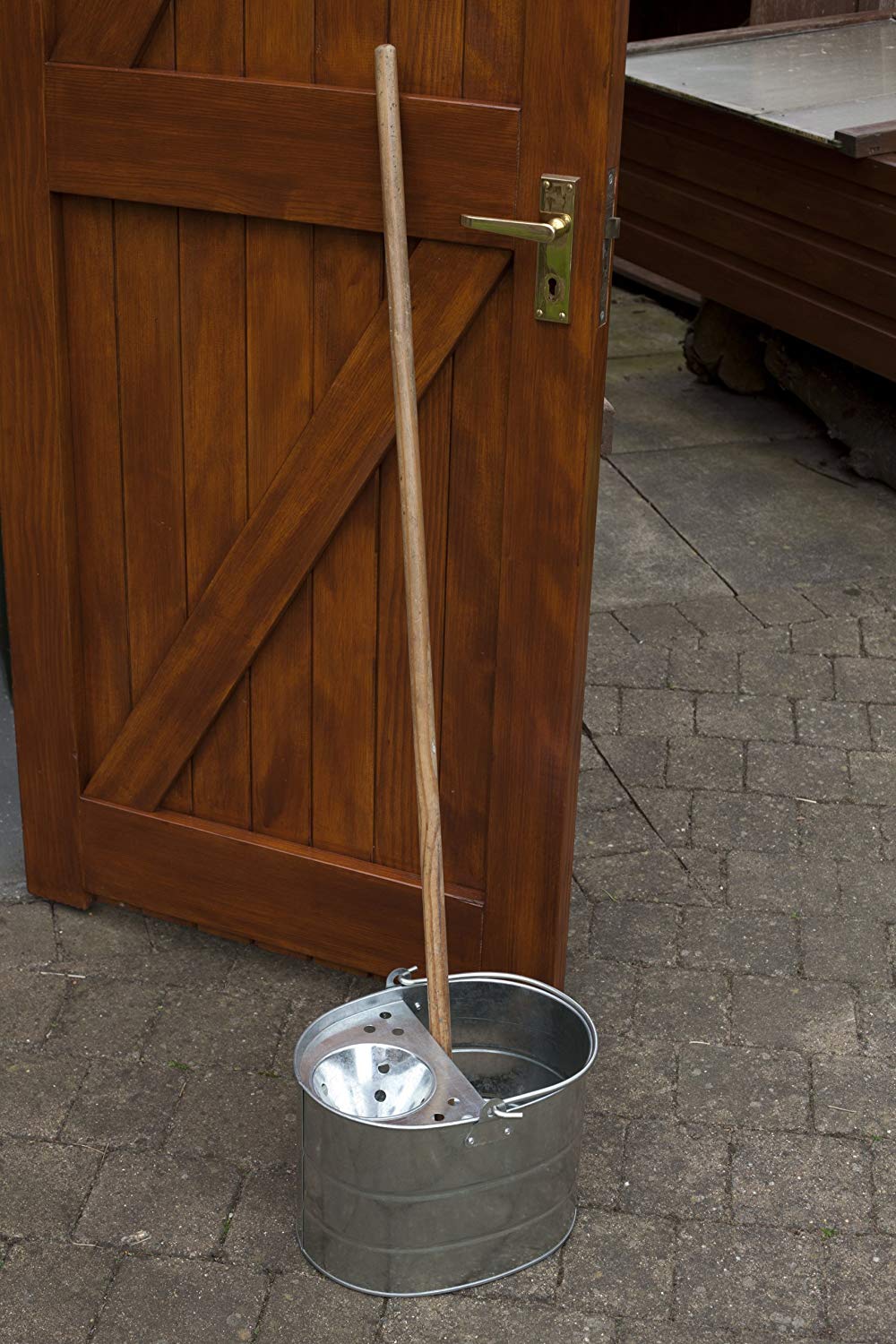 Apollo Gardening Ltd Traditional Galvanised Metal Mop Bucket - Image 2