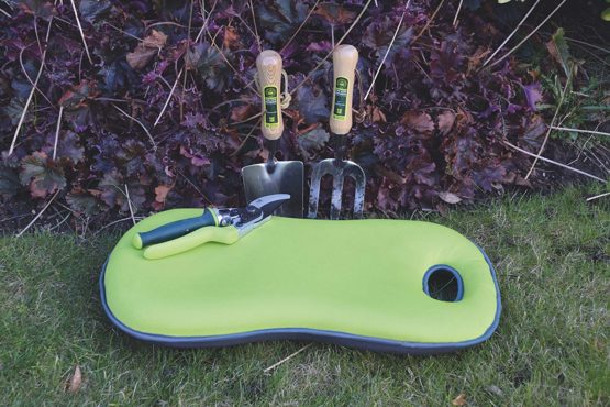 Spear and Jackson Kew 5 Layer Garden Kneeler, Light Green - Image 2