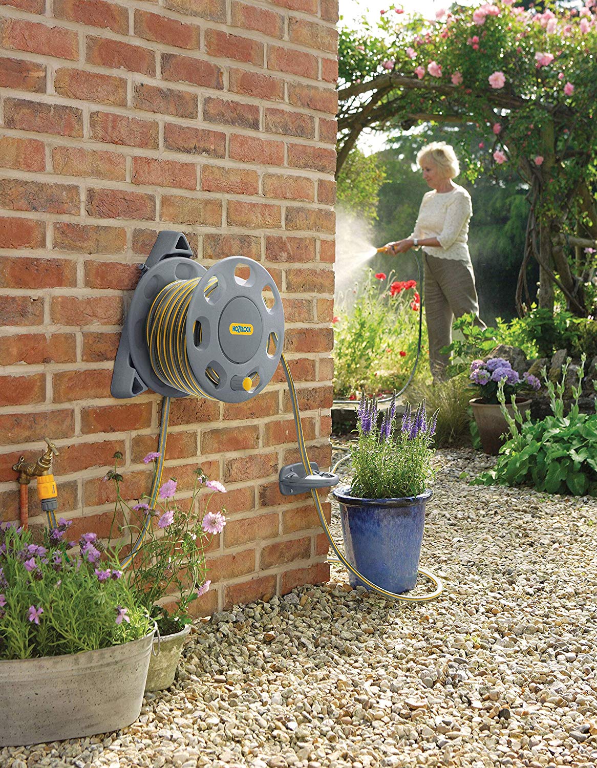 HOZELOCK 2420 30 Meters Compact Wall Mounted Hose Reel with HOZELOCK Hose Guide - Image 2