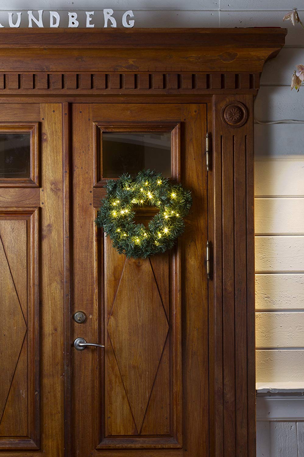 Konstsmide Outdoor Battery Operated Wreath 40 LEDs 40 cm with Dusk Till