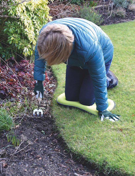 Spear and Jackson Kew 5 Layer Garden Kneeler, Light Green - Image 3
