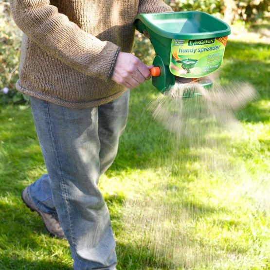 Scotts Evergreen Handy Spreader, Grass and Lawn Seed Spreader, for Easy Application of Lawn Products and Grass Seed, 200.0 mm*300.0 mm*200.0 mm - Image 4