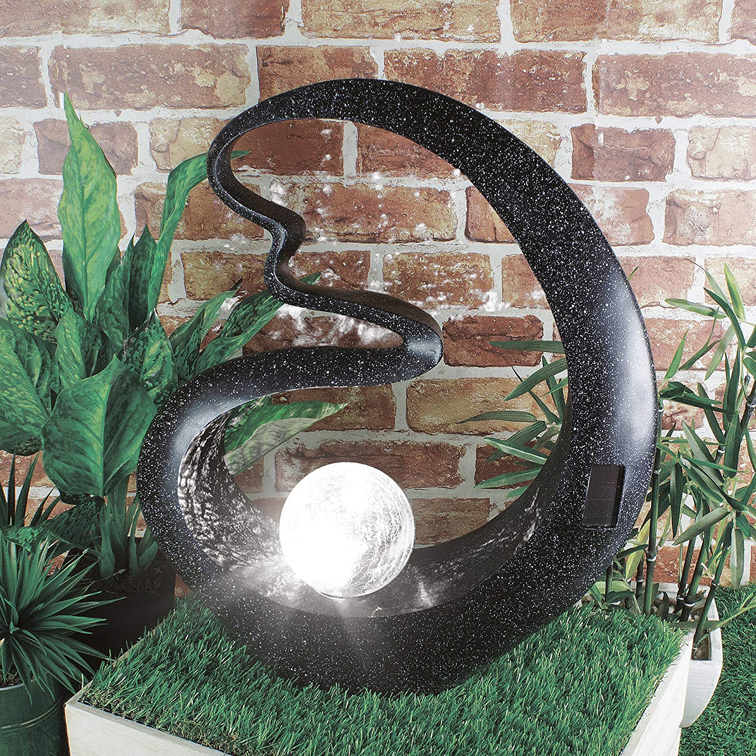 GardenKraft Solar Powered Medusa Garden Ornament/Cracked Glass Ball Light/Decorative Illumination/Weatherproof/Auto-On / 45cm x 30cm / Black /