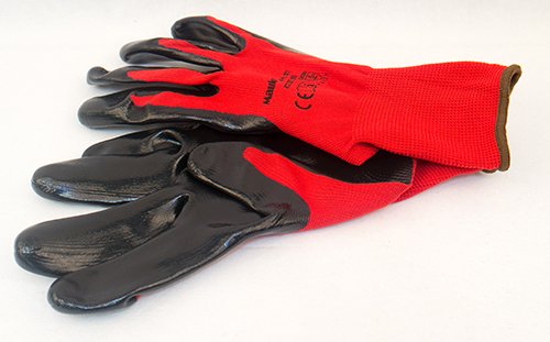 Mauk 1922 Polyester Red Green Matt Black Nitrile Coated Gloves – Assorted (12 Pairs) - Image 3