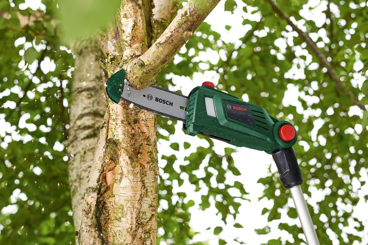 Bosch cordless pole saw UniversalChainPole 18 (battery, charger, cardboard box, 18-volt system, 2.5 Ah), Green - Image 4