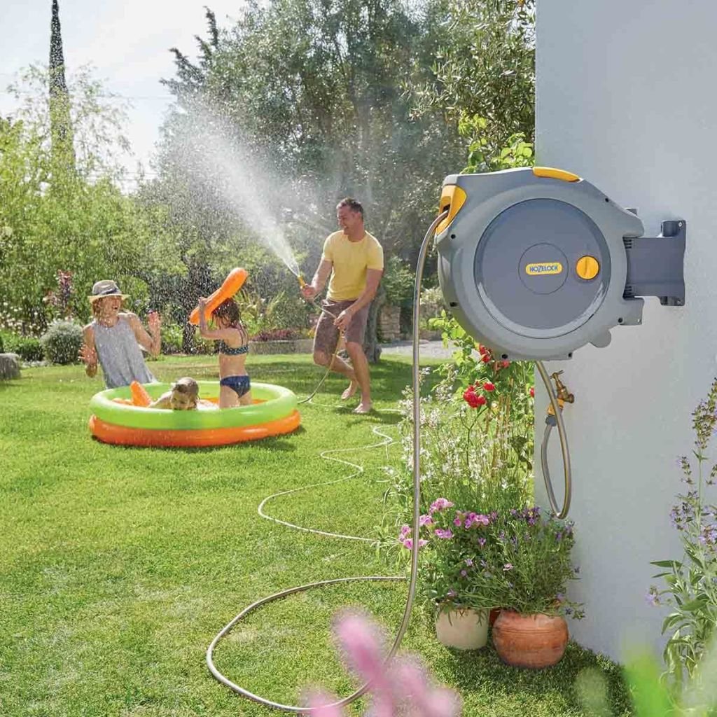 HOZELOCK - Auto Reel 20m wall-mounted hose reel: Easy to Install, Lock, Auto-rewind, Ready-to-use Reel With Nozzle, Fittings - Image 3