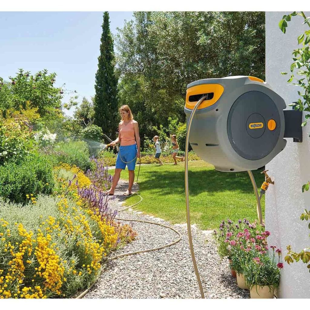 HOZELOCK - Auto Reel 20m wall-mounted hose reel: Easy to Install, Lock, Auto-rewind, Ready-to-use Reel With Nozzle, Fittings - Image 2
