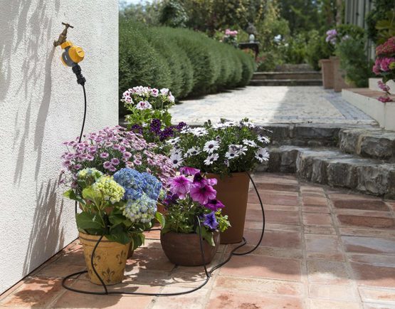 Hozelock Ltd 15 Pot Watering Kit and Mechanical Timer with Automatic Off Function - Image 2