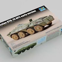 Trumpeter 07137 – Model Kit Russian Russian 70 APC Early Version