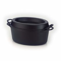Le Creuset Enamelled Cast Iron Oval Doufeu Casserole Dish, With Hollow Lid for Maximum Moisture 32cm, 6.9 Litres, Matte Black