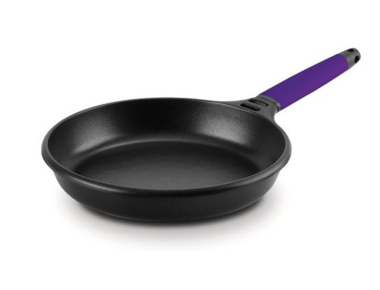 Fundix Castey Induction Frying Pan with Removable Handle, 22 cm, Cast Aluminium, Purple, 22 x 16 x 5.1 cm