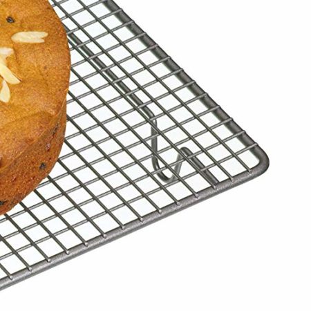 MasterClass KCMCCAKE26 Wire Cooling Rack for Baking/Trivet, Robust Carbon Steel, 26 x 23 cm, Silver - Image 3