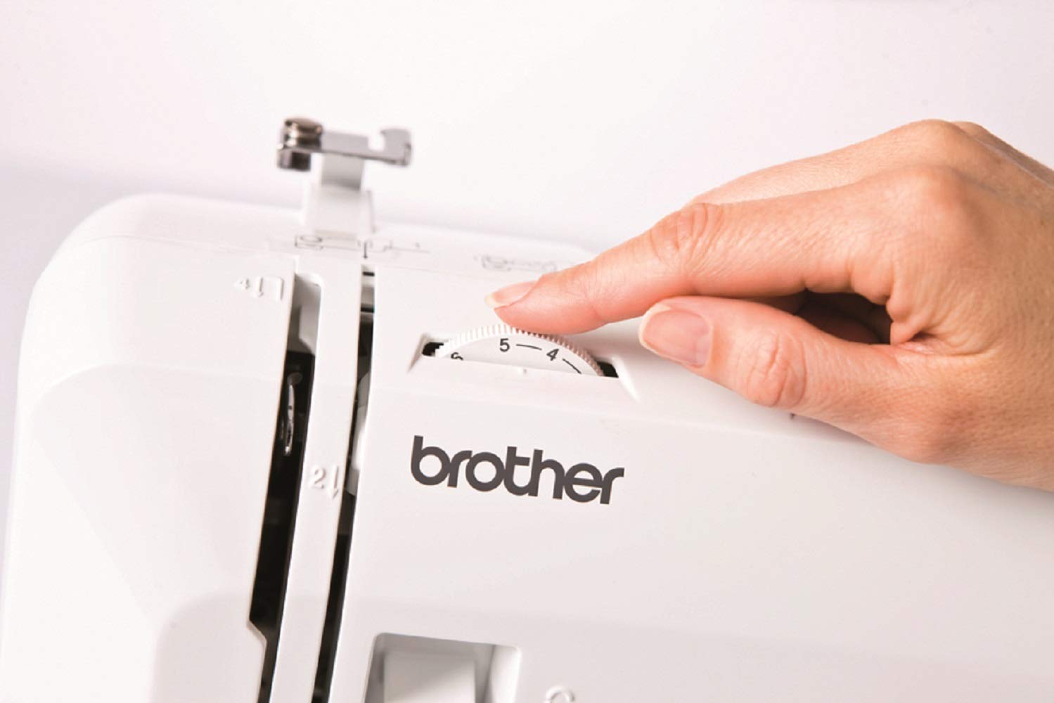 Brother FS40 40Stitch Electronic Sewing Machine with Instructional DVD