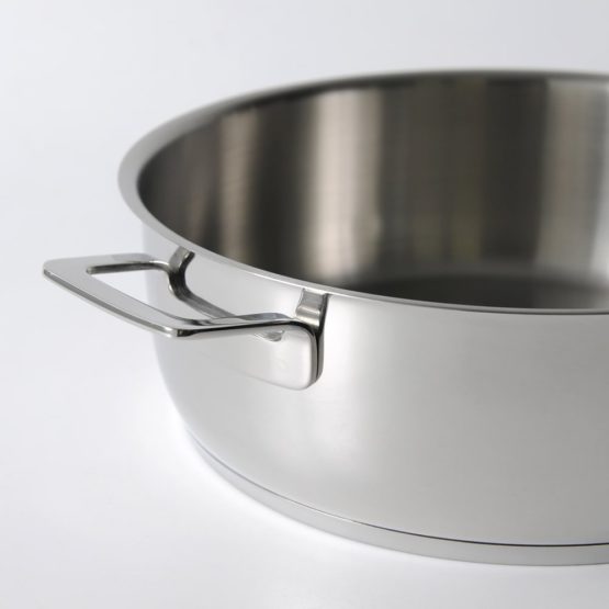 A di Alessi Pots&Pans Low Casserole, Stainless Steel, 28 cm (AJM102/28) - Image 4