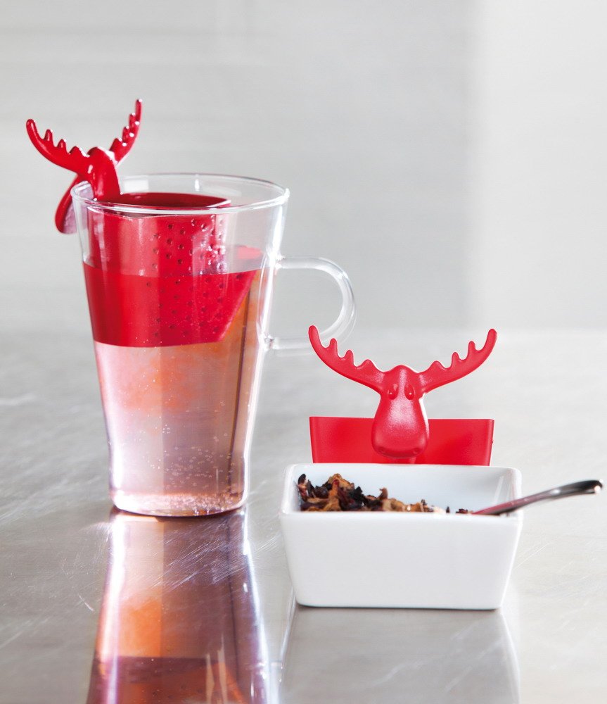 koziol Tea Strainer Rudolf, thermoplastic, Raspberry red, 6.6 x 7.3 x 9 cm, Solid Raspberry Red - Image 4