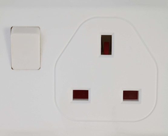 Pifco 4 Way UK 3Pin Plug 13A 250V Extension Lead with 2 Metre High-Quality Cable and Single Plug Switches - Neon Power On Indicator - White - Image 3