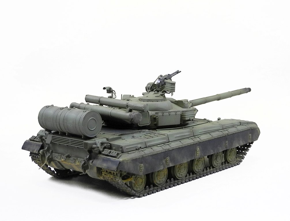 Trumpeter 1:35 - T-64A Russian (Mod.1981) MBT, Various - Image 2