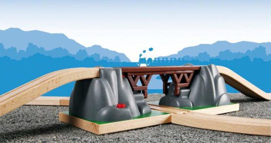 BRIO 33391 Collapsing Train Bridge for Kids Age 3 Years Up - Compatible with all BRIO Railway Sets & Accessories, Multicoloured - Image 3