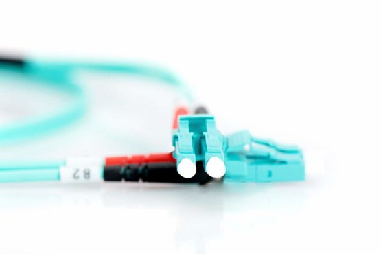 DIGITUS FO patch cable OM3-7 m LC to LC fiber optic cable - LSZH - Duplex Multimode 50/125µ - 10 GBit/s - Turquoise - Image 2