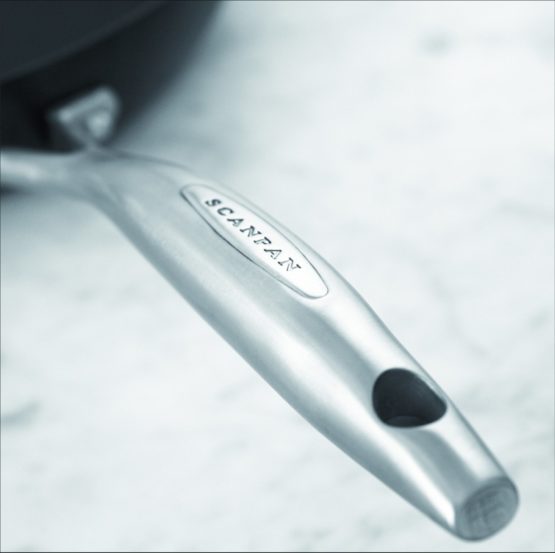Scanpan PRO IQ Nonstick Covered Saucepan, 2 quart, Black - Image 3