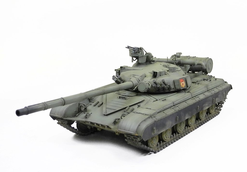 Trumpeter 1:35 - T-64A Russian (Mod.1981) MBT, Various