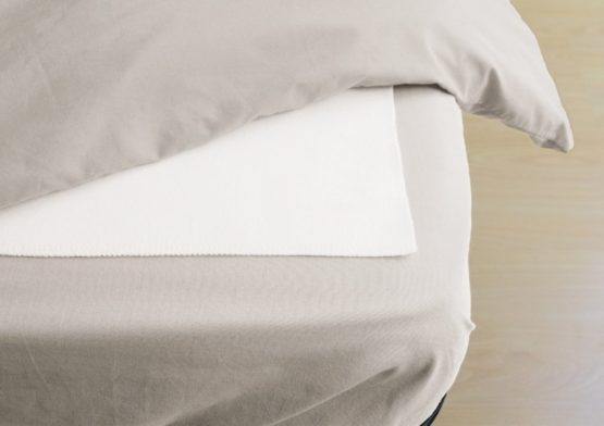 Hippychick Waterproof Cotton Flat Mattress Protector - Single 100x150 - Image 2