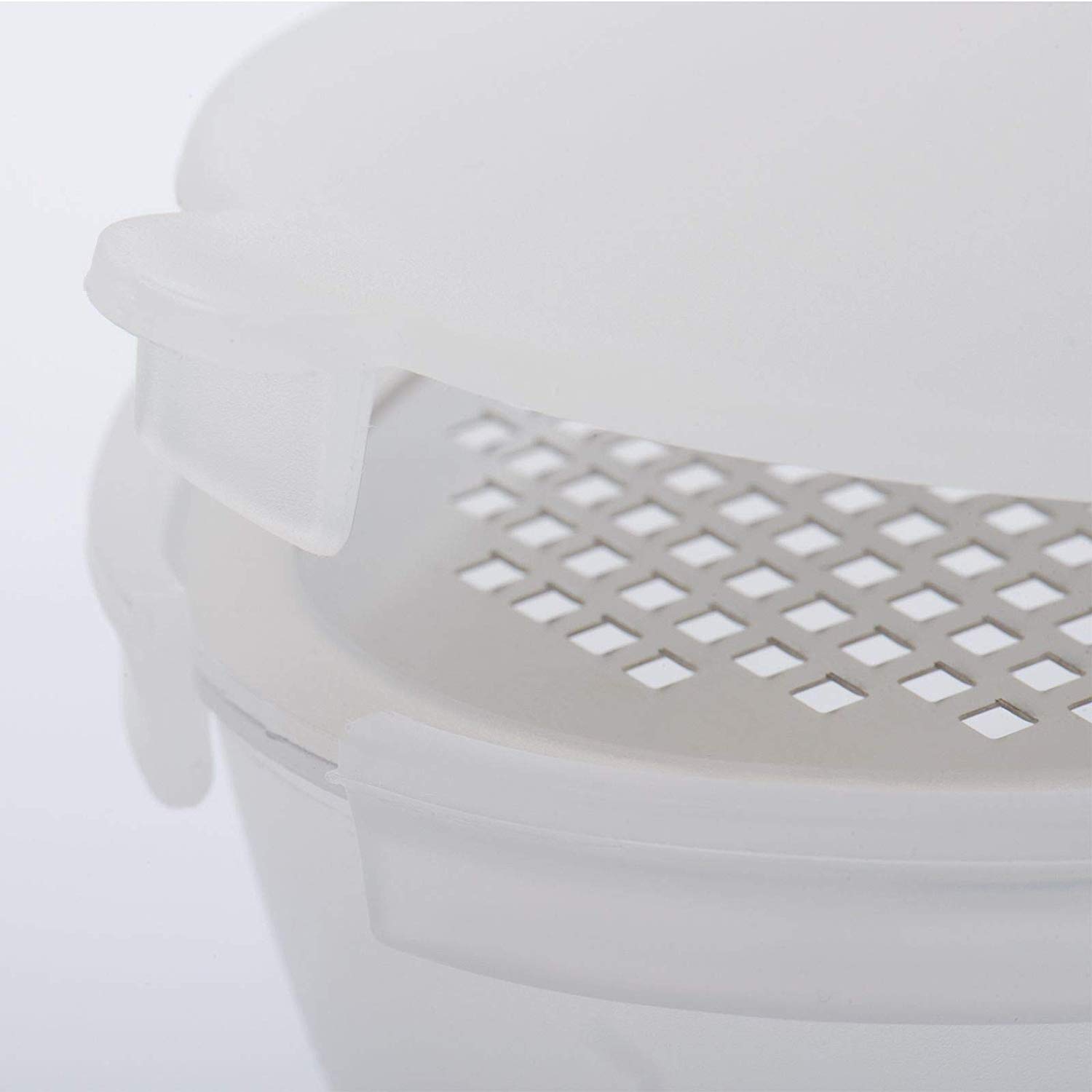 Westmark Technicus Nutmeg Grater with Storage Compartment, White/Silver - Image 4