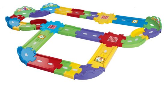 VTech 148103 Toot-Toot Drivers Deluxe Car Track Set Baby Toy, with 30 Track Pieces, Suitable for 1, 2, 3+ Year Olds, Multi-color, 21.6 cm*8.9 cm*25.4 cm - Image 3