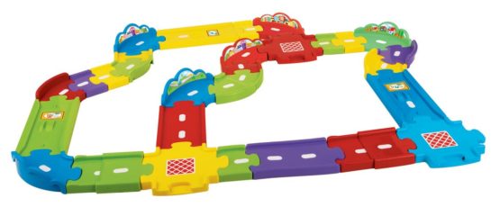 VTech 148103 Toot-Toot Drivers Deluxe Car Track Set Baby Toy, with 30 Track Pieces, Suitable for 1, 2, 3+ Year Olds, Multi-color, 21.6 cm*8.9 cm*25.4 cm - Image 4