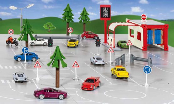 siku 5597, Traffic Light with Road Signs, Plastic, Multicolour, Versatile - Image 3