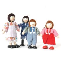Tidlo Wooden Farm Family