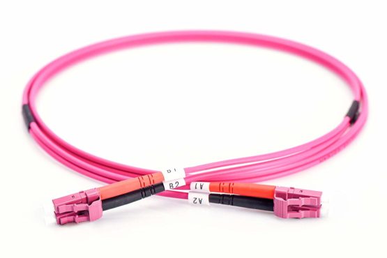 DIGITUS FO patch cable OM4-2 m LC to LC fiber optic cable - LSZH - Duplex Multimode 50/125µ - 10 GBit/s - Purple - Image 3