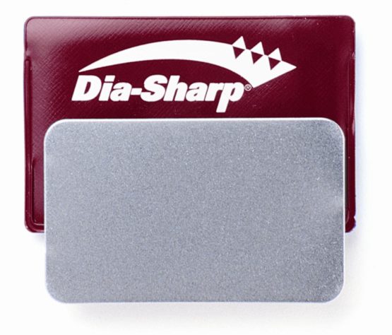 DMT D3F 3-Inch Dia-Sharp Credit Card Sized Fine Sharpener - red - Image 2