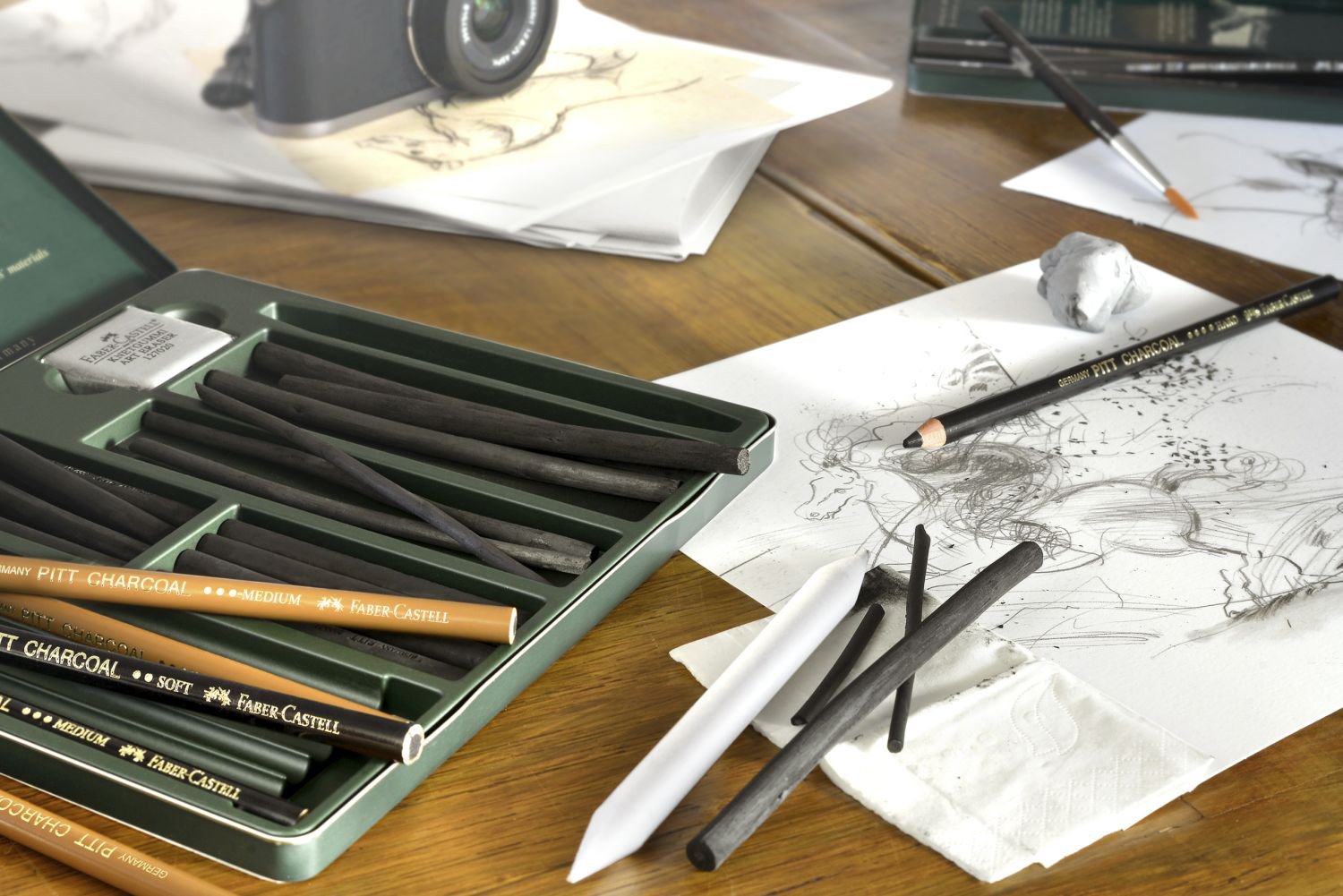 Faber-Castell Pitt 5-8mm Natural Charcoal Sticks (Pack of 12), black - Image 2