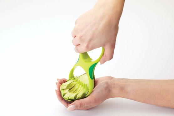 Kitchen Craft 2-in-1 Avocado Slicer and Scooper Tool, Green - Image 4