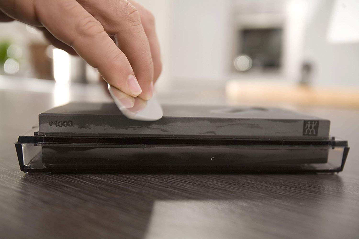 ZWILLING TWIN Stone Pro 250 and 1000 Grain Whetstone, Black - Image 2