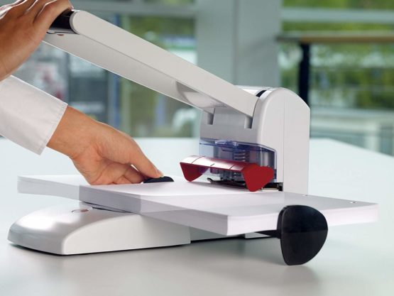 Novus B 2200 200 Sheet Capacity Block Punch and Heavy Duty Hole Punch - Light Grey - Image 3