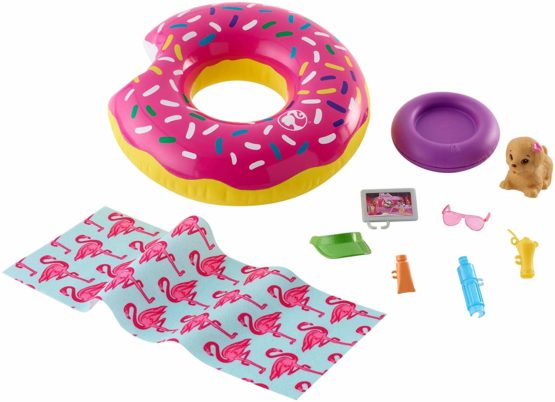 Barbie FXG38 Outdoor Furniture Set with Donut Floatie (Really Floats), Water-Squirting Puppy Toy and 8 Themed Accessories