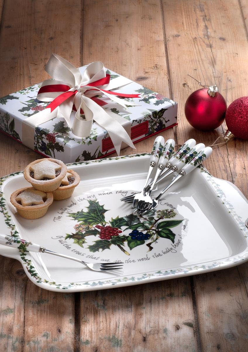 Portmeirion x The Holly & Ivy Cake Plate, Ceramic Square Plate with Handle, Stylish and Durable - Image 2