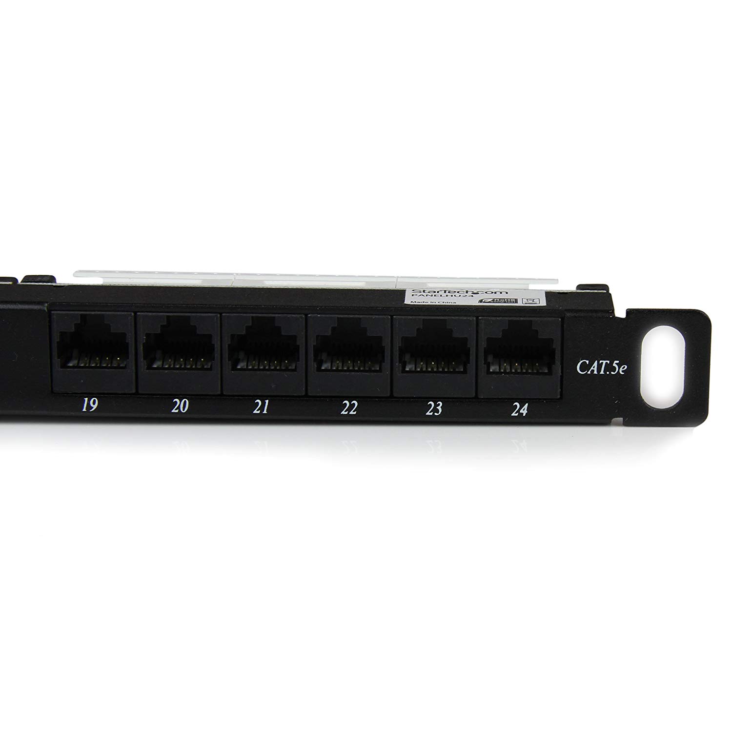 StarTech.com 24 Port 0.5U Cat5e Patch Panel, RJ45 Ethernet Rack Mount Cat 5e 110 Patch Panel - Image 3