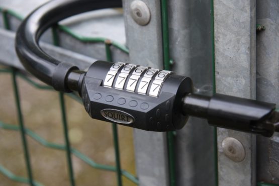 Squire Heavy Duty D Lock (Snaplok 260) - Hardened Steel Bicycle Lock For Tough Security - High Pick Resistance 5 Wheel Combination Lock - Sold Secure Silver Bike Lock For All Purposes (260mm) - Image 2